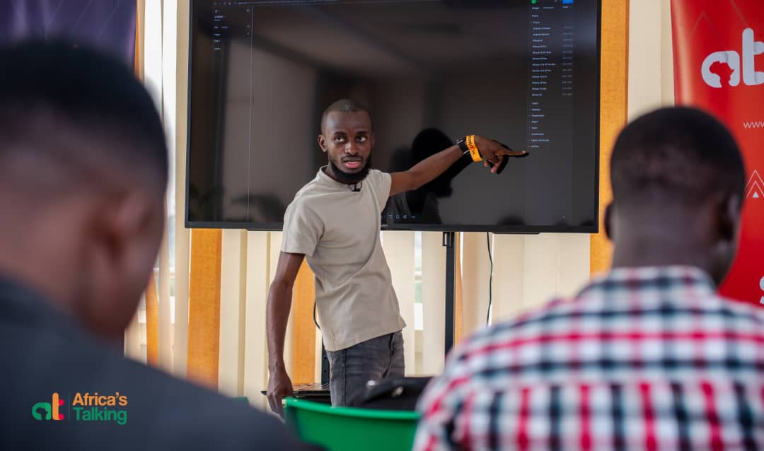 owenivan04's tweet photo. Level up your design game! @jmwendwa is sharing top-notch UI/UX tools to streamline &amp; supercharge your workflow at #ATSummit24! #UIUX #DesignTools #WeLoveNerds
@ATCommunityKla @m_k_global 
@WanderaMetrine https://t.co/DLYnpz6GaH