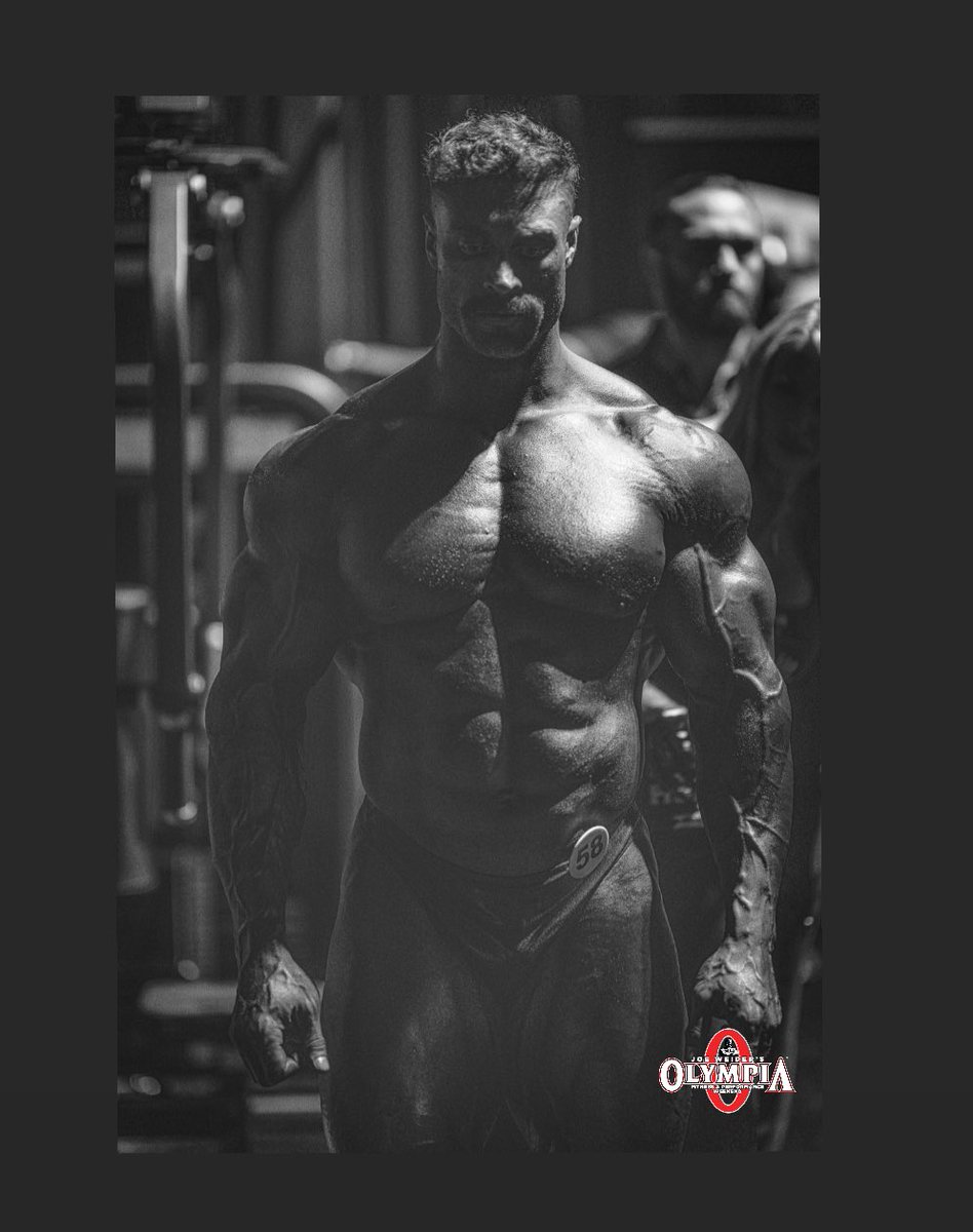 2024 Olympia 
Backstage with Chris Bumstead
📸 @kentleckiephotography 
<a href="/mrolympiallc/">Mr. Olympia LLC</a> @jake_wood_media @dansolomon_official <a href="/ifbb_pro_league/">IFBB Pro League</a> #mrolympia #classicphysique
