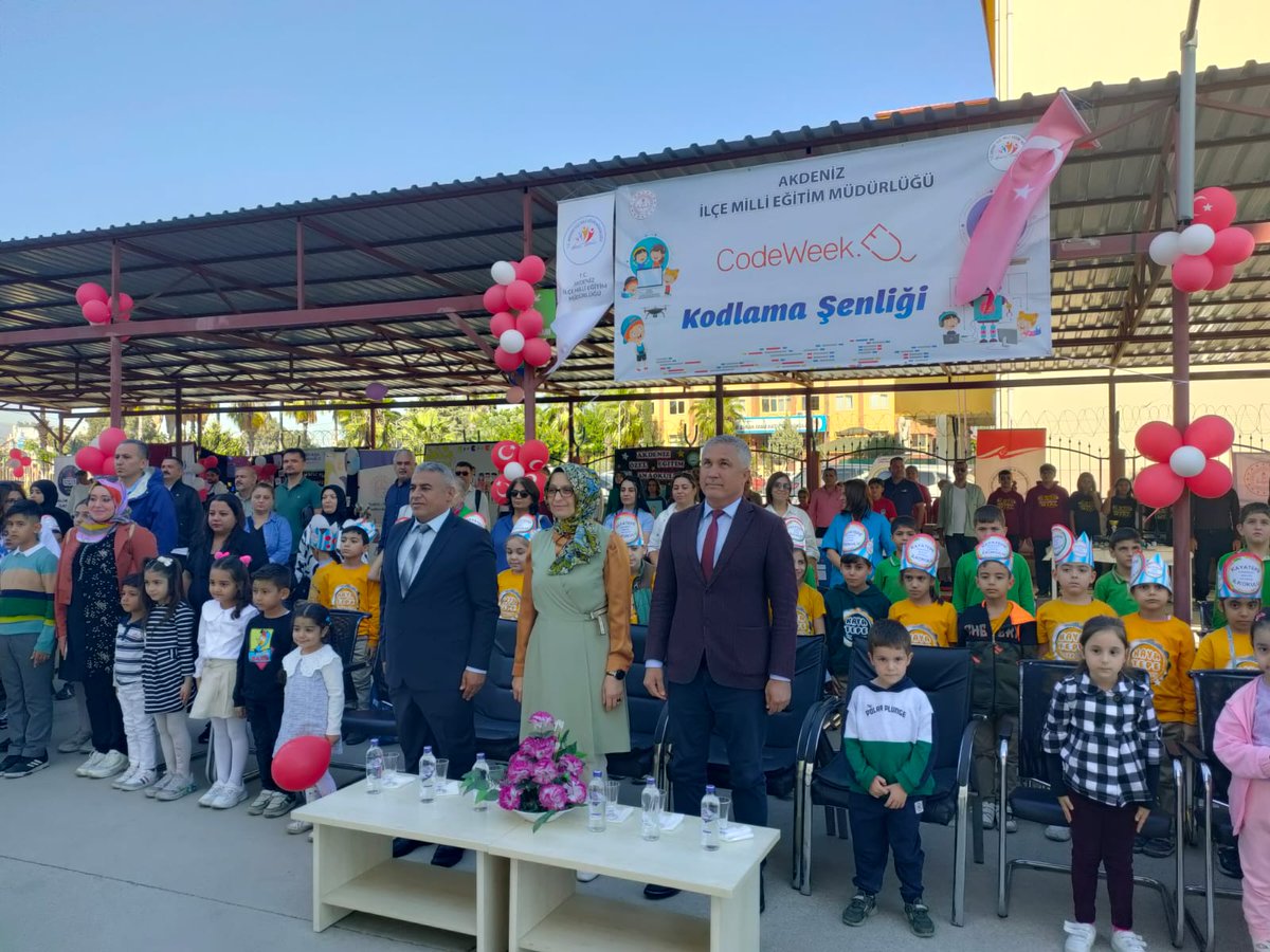 MersinMEM's tweet image. Akdeniz Kodluyor❗
14-27 Ekim EUCodeweek Etkinlikleri Kapsamında Tüm Eğitim Kademelerimizde 
Kodlama Etkinlikleri Yapılıyor👩💻👨💻
👩💻Ortak Etkinlik Kodumuz: "cw24-9LvPF"
#EUCodeWeek #EUCodeweek  #codeweekturkiye
#akdenizkodluyor
@tcmeb
@Yusuf__Tekin 
@mebyegitek
@ahpehlivan53…