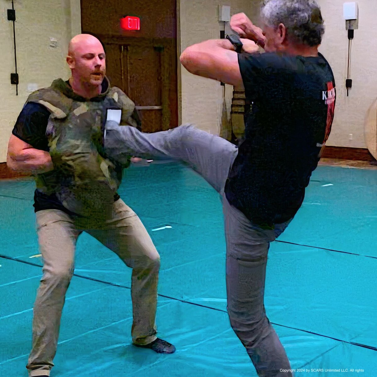 SCARSInstitute's tweet image. From the battlefield to the streets, SCARS® provides the skills you need for real-world challenges. 

Get it! bit.ly/3UxuKuO

#RealWorldSkills #CombatTraining #SCARSInstitute #scarstraining