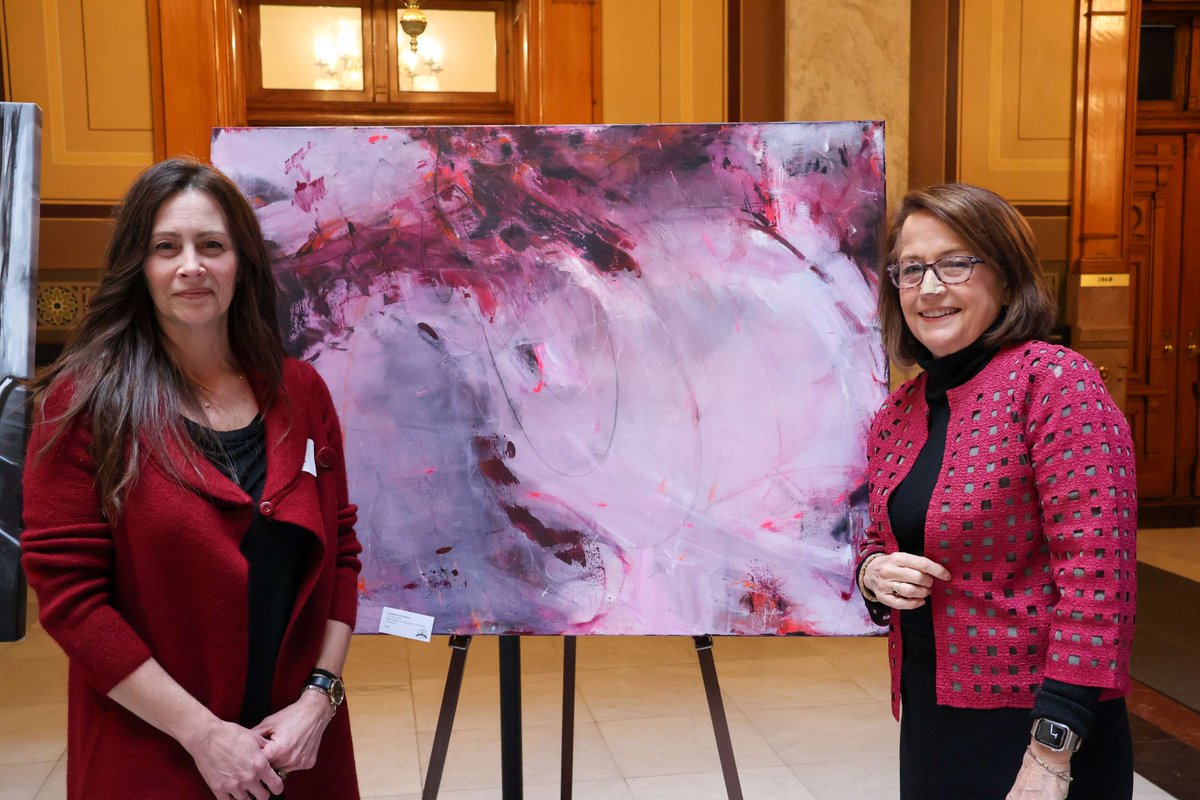 🎨Hoosier Women Artist Wednesday🎨

Jill Weikart is the talented artist behind “The Unraveling” which hangs in the office of Chief Justice Loretta Rush. Please join me in celebrating and supporting Hoosier Women Artists across our state!