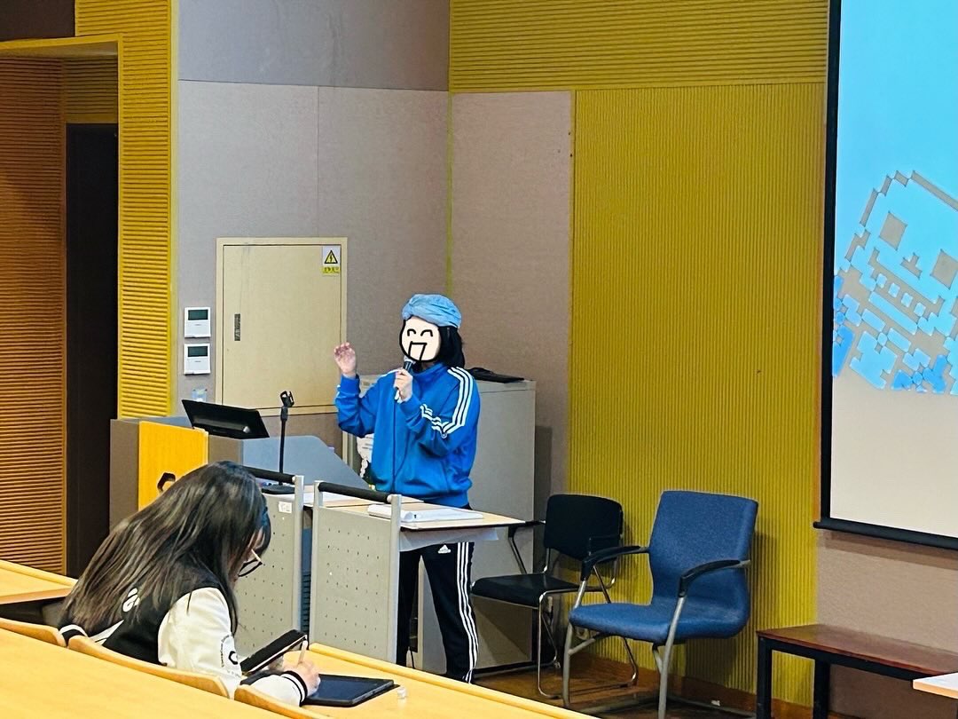 청강대 만화콘텐츠스쿨에서 기회를 주셔서 특강을 하고 왔습니다. 많이 호응해주셔서 너무 감사합니다!🙇‍♂️

(제가 계속 살아남는 다면) 다음엔 동료로 만나요!!