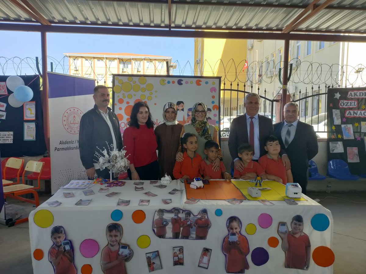 Akdeniz Kodluyor...
14-27 Ekim EUCodeweek etkinlikleri kapsamında tüm eğitim kademelerimizde 
kodlama etkinlikleri yapılıyor.

👩‍💻Ortak Etkinlik Kodumuz: "cw24-9LvPF"

#EUCodeWeek #EUCodeweek  #codeweekturkiye
#akdenizkodluyor
<a href="/tcmeb/">Millî Eğitim Bakanlığı</a> <a href="/Yusuf__Tekin/">Yusuf Tekin</a>  <a href="/CodeweekTurkiye/">Code Week Türkiye</a> <a href="/AkdenizilceMem/">Akdeniz İlçe Milli Eğitim Müdürlüğü</a>