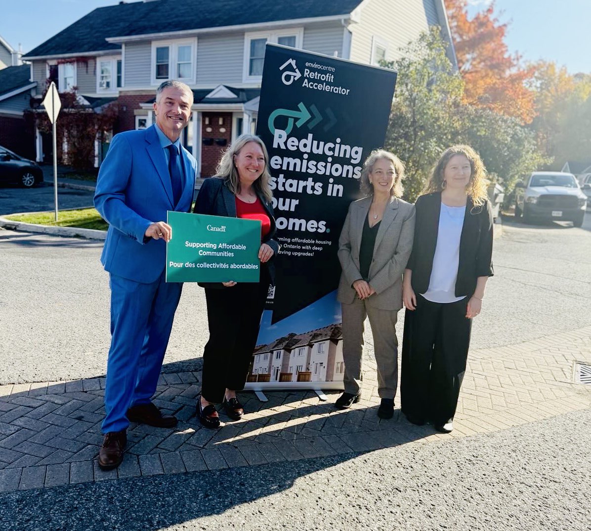 TimTierney's tweet photo. I had the pleasure of joining MP Julie Dabrusin, MP Mona Fortier, and Sharon Coward from @EnviroCentre to announce a federal investment of $4.3 million in five energy-efficient renovation projects, including $2 million for the EnviroCentre project at Carver Place. 💡🏘️ These upgrades will help residents save money, reduce energy consumption, and lower greenhouse gas emissions. 🌍📉

These improvements not only enhance sustainability 🌿 but also create local jobs, improve affordability, and set a new standard for energy-efficient, affordable housing in Ottawa. 💼🏡

A big thank you to @EnviroCentre, MP Julie Dabrusin, MP Mona Fortier, and the Carver Place residents for their leadership. Together, we’re building a greener and more affordable future. 🌟🏘️
-

j’ai eu le plaisir de rejoindre la députée Julie Dabrusin, la députée Mona Fortier, et Sharon Coward de @EnviroCentre pour annoncer un investissement fédéral de 4,3 millions de dollars dans cinq projets de rénovations écoénergétiques, dont 2 millions pour le projet d’EnviroCentre à Carver Place. ⚡️🏘️ Ces améliorations aideront les résidents à économiser de l’argent, réduire la consommation d’énergie, et diminuer les émissions de gaz à effet de serre. 🌍📉

Ces améliorations ne se limitent pas à la durabilité environnementale 🌱; elles créent également des emplois locaux, améliorent l’accessibilité financière et établissent une nouvelle norme pour les logements abordables et écoénergétiques à Ottawa. 🏘️

Un grand merci à @EnviroCentre, à la députée Julie Dabrusin, à la députée Mona Fortier, et aux résidents de Carver Place pour leur leadership et leur engagement. Ensemble, nous construisons un avenir plus vert et plus abordable. 🌟