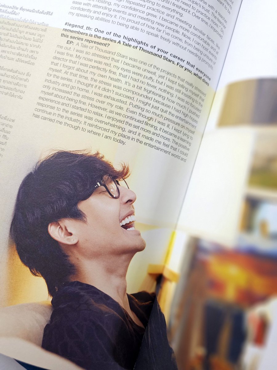 EarthOfficialFC's tweet photo. บทสัมภาษณ์ในนิตยสารเล่มนี้นอกจากจะทำให้รู้จักผู้ชายที่ชื่อ -เอิร์ท พิรพัฒน์- มากขึ้นแล้ว เชื่อว่าหลายคนที่ได้อ่านจะรักเขาในแบบที่เขาเป็นมากขึ้น🤎

"อยากให้เอิร์ทภูมิใจในตัวเองเยอะ ๆ ที่ผ่านมาเอิร์ทเก่งมากแล้ว ไม่ว่าอนาคตจะเป็นแบบไหน ขอให้เอิร์ทได้��ำตามความฝัน และทำในสิ่งที่เอิร์ทมีความสุขนะครับ ซัพพอร์ตเอิร์ทเสมอนะ🫶🌏" @Earth_Pirapat 

สุดท้ายขอขอบคุณ Hashtag Legend Thailand ที่เลือกสัมภาษณ์ -เอิร์ท พิรพัฒน์- ในฉบับเดือน ตุลาคม
ขอบคุณภาพถ่ายจาก 'คุณคิม สมเกียรติ กังสดาลวิรุฬห์'

Earth x Hashtag Legendth 
#EarthPirapat #legendth #legend_th