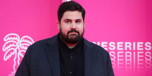#MondayMotivation | "après son film à succès "Un petit truc en plus", Artus retrouve la scène, avec un nouveau one man show dans lequel il continue d'aborder sans tabou des sujets qui lui tiennent à coeur, comme le handicap."

➡️url-r.fr/uGcgj