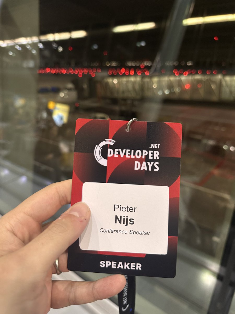 That’s a wrap! Heading back home after a great <a href="/DeveloperDaysPL/">DeveloperDays</a> in Warsaw! Thanks for having me, had a blast 🤩