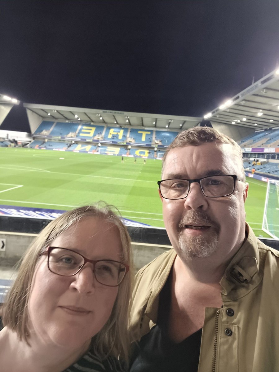 M1Daw's tweet photo. Come on Argyle 💚💚 https://t.co/73STilXM9M