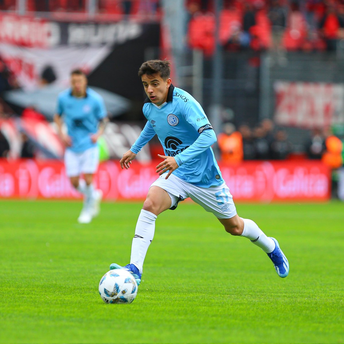 Facu_Priante's tweet photo. #Belgrano | 😏 Ramiro Hernandes no viajó con Reserva. Se quedó entrenando con Primera. Cuenta con chances de ser citado para visitar a Vélez Sarsfield. https://t.co/nHgBSoiqDq