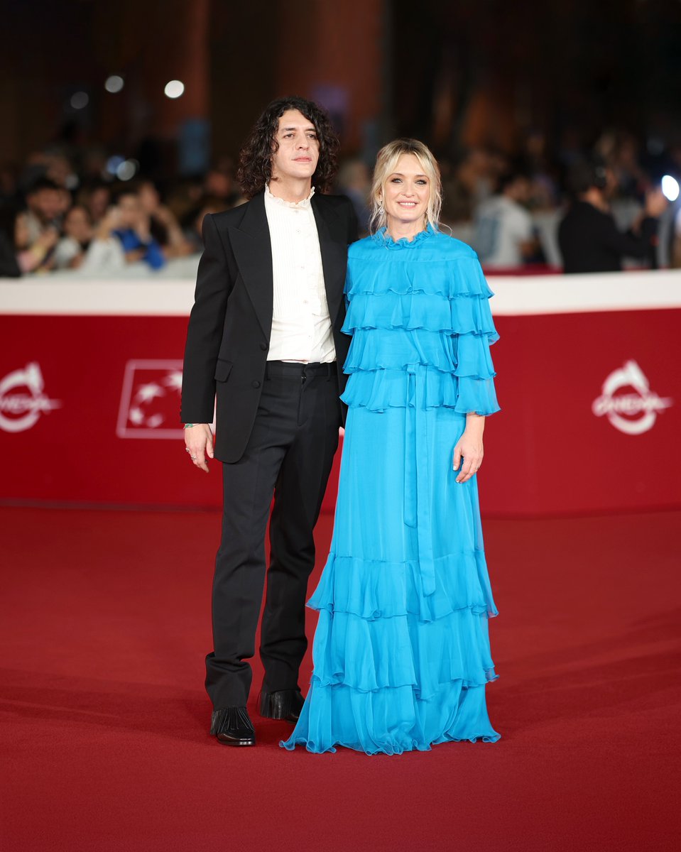 #Motta and <a href="/Carolcrasher/">Carolina Crescentini</a> were seen on the red carpet for the Unita Awards at the Rome Film Festival in full Valentino looks. Carolina chose a #ValentinoAvantLesDébuts blue dress while Motta opted for a suit from Valentino #PavillonDesFolies by #AlessandroMichele.

#RoFF19