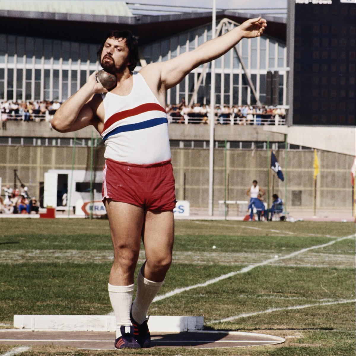 British Athletics are saddened to hear the news of former British shot putter, Geoff Capes' passing.

Our condolences go out to his family and friends at this time.