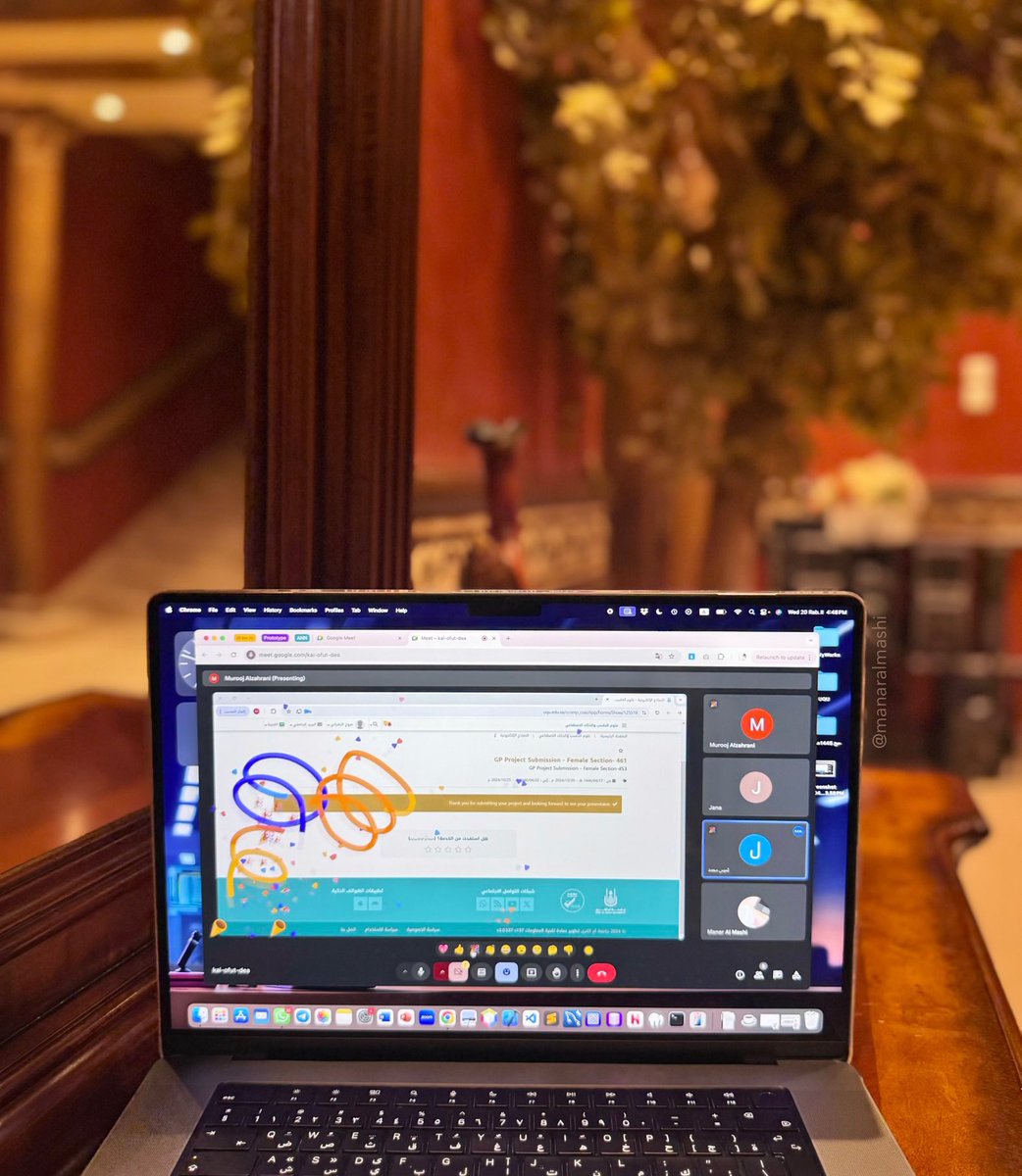 الحمدلله من قبل ومن بعد، الحمدلله ع التّمام وع لذّة الإنجاز،
وأخييرًا تمّ تسليم مشروع التخرج الأول🎓✨

^توثيق اللّحظات الجميله مع أفضل تيم :(