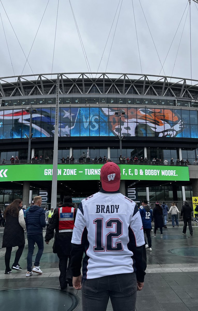 GameManager35's tweet image. Wilder Oktober bisher!!

Köln Marathon 2024✅

Erstes Patriots Spiel ✅

#NFL #Marathon