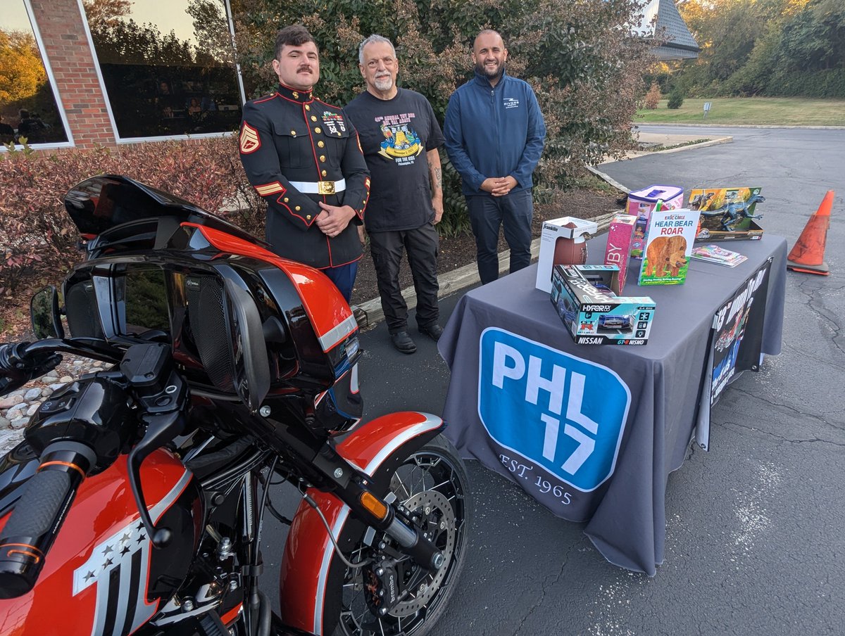 Hornercom's tweet image. We're proud to support the 43rd Annual Toy Run and after party at @riverscasinophl on Sunday, Nov. 3. All donations benefit Toys for Tots in the Delaware Valley.

Special thanks to @DaiJonesPHL17 and @phl17 for helping @JT_PHL spread the word!