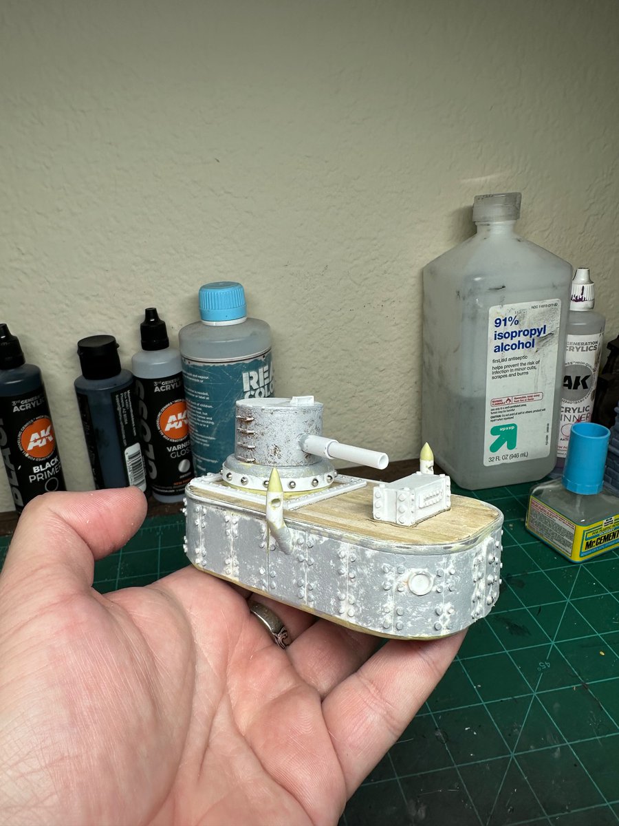 Chaosboyman's tweet image. Final update before the paint! @maxstaxidermia 
#scabz  #modelmaking #scratchbuild #kitbash #modeling