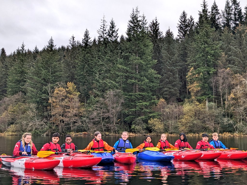 BlairvadachAndy's tweet image. Beautiful glass calm conditions on #lochard today for @KnightswoodSec
@KSSRaisAttain to experience the wonders of the @lomondtrossachs in all it's #autumn splendor! 🍂🍁
@BlairvadachDan
@BlairvadachOEC 
#KnightswoodBV24