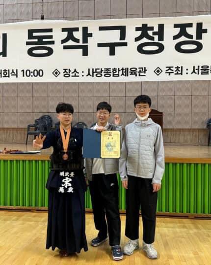 ruddies67's tweet photo. จะได้เป็นติ่งนักกีฬาเคนโด้ละนะ 😙😙
#Manseh
#DaehanMingukManse https://t.co/YN4ZPbfYS1
