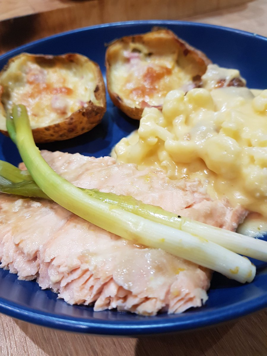 BombGirl (@bombgirl) on Twitter photo #eveningmeal Blue Bowl tonight has a lovely piece of salmon cooked in ginger, garlic, soy and shaoxing with spring onions, alongside cauliflower cheese, Isle of Mull, Kirkham's and Sparkenhoe providing the oomph and some loaded potato skins
<a href="/gratenewcastle/">gratenewcastle</a> <a href="/craftbeerncl/">Craft Beer Newcastle</a> #eveningmeal Blue Bowl tonight has a lovely piece of salmon cooked in ginger, garlic, soy and shaoxing with spring onions, alongside cauliflower cheese, Isle of Mull, Kirkham's and Sparkenhoe providing the oomph and some loaded potato skins
<a href="/gratenewcastle/">gratenewcastle</a> <a href="/craftbeerncl/">Craft Beer Newcastle</a>