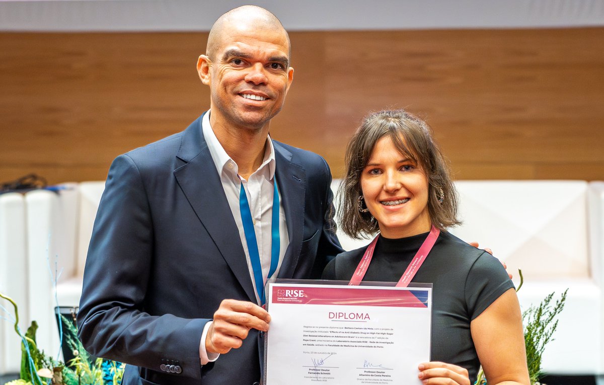 Faculdade de Medicina da U.Porto tweet media