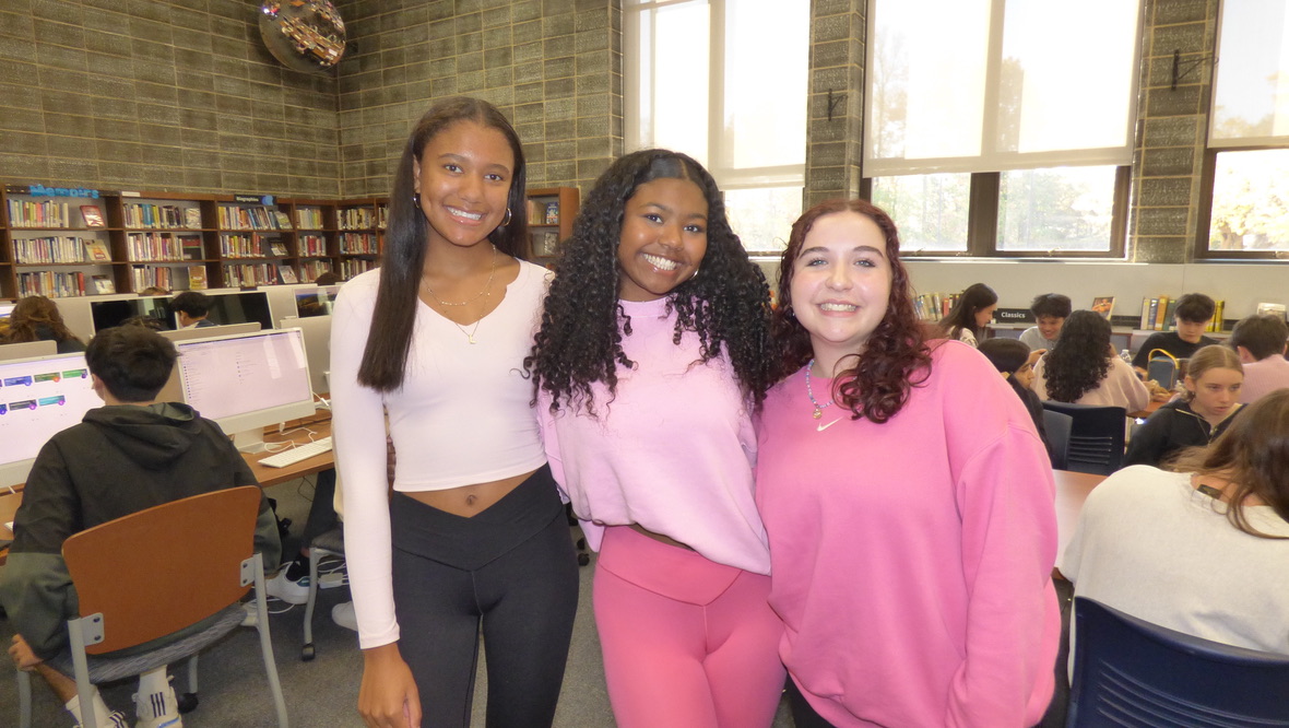 ECCRSDSocialMed's tweet image. Spirit Week Day 1: Pink Day! 💗🎗️ We put on our best pink looks in support of Breast Cancer Awareness! It’s more than just a color; it’s a chance to spread awareness and show support for a great cause. #PinkDay #ERHS #BreastCancerAwareness
