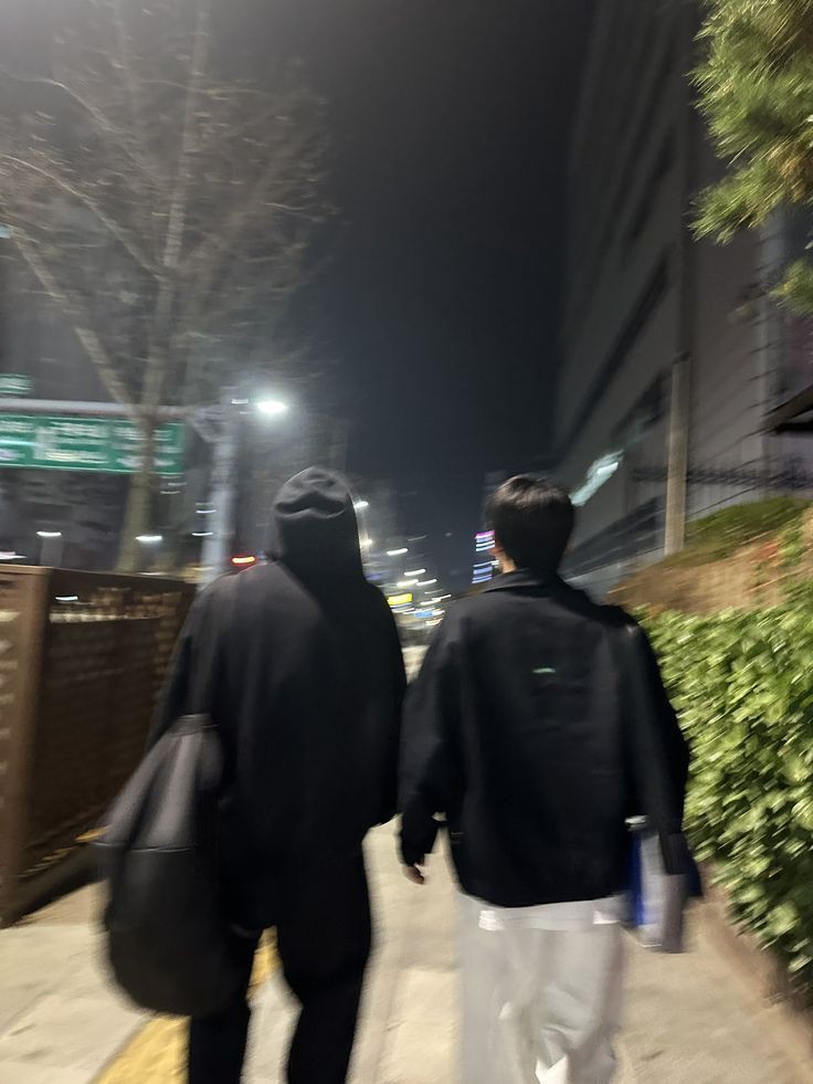 _yuqta's tweet photo. ͏
͏
͏
͏͏going to the beach suddenly at night doesn't seem like a bad idea, because you're going too..
͏
͏
͏ https://t.co/MaNQyKGxtY