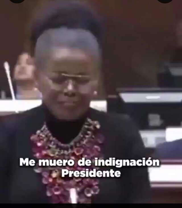 <a href="/EmergenciasEc/">Emergencias Ec</a> Fue un duro golpe a la <a href="/RC5Oficial/">Revolución Ciudadana</a> y no me imagino el mar de lágrimas de la Tía Paola por angelito el grone Willy.