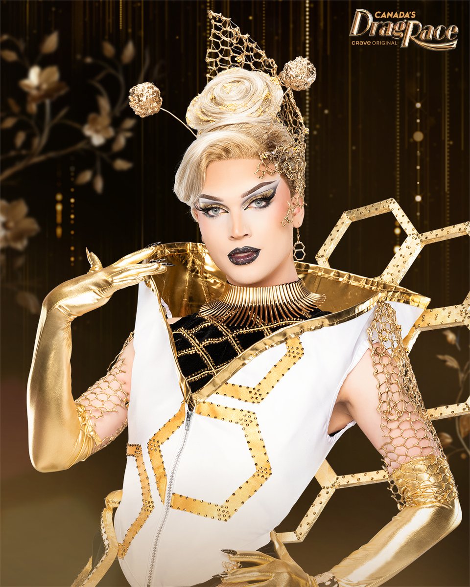canadasdragrace's tweet photo. She's out of this world 🪐 @itstaranova #CanadasDragRace returns Thurs, Nov 21. 

Where to watch: 
🇨🇦: @cravecanada 
🌎: @wowpresentsplus https://t.co/7me6zlqIZC