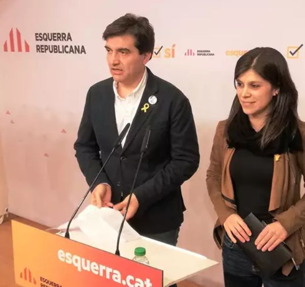 ProfTorra's tweet photo. Algú ha vist algun gag al @polonia3Cat sobre Sergi Sabrià, capo de la B d'ERC?
Jo tampoc.
Per què deu ser...? https://t.co/GNjFCLHRmF