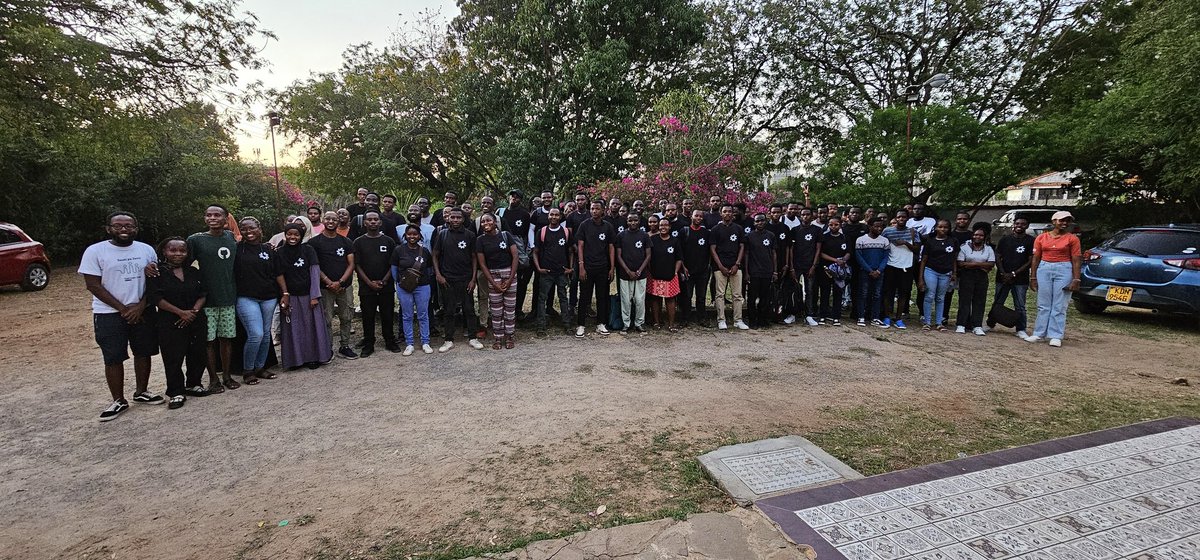 mukhtarsalim80's tweet image. How it went down. Thank you all for making the event a success. It was indeed a learning curve from a developer to developer. 

Lets keep the conversation going on slack @daytonaio 

#developers #developer #geekslife