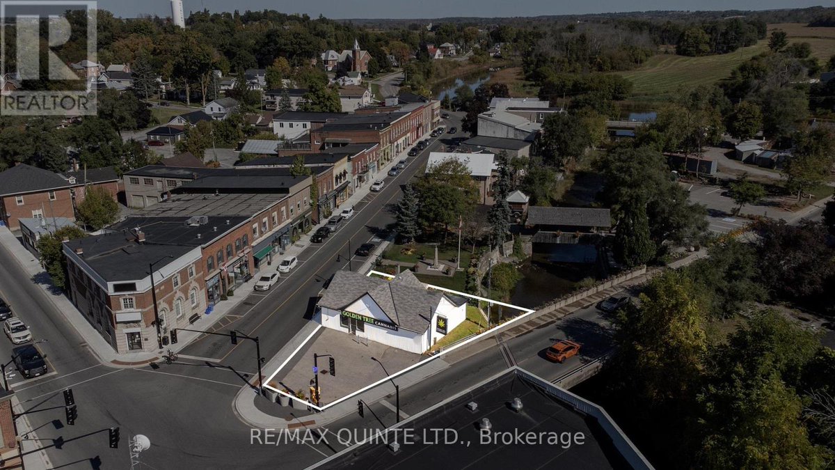 Investment opportunity in the heart of beautiful downtown Stirling! Could be a bake shop, restaurant, retail store and more. ow.ly/30e350TRV5i