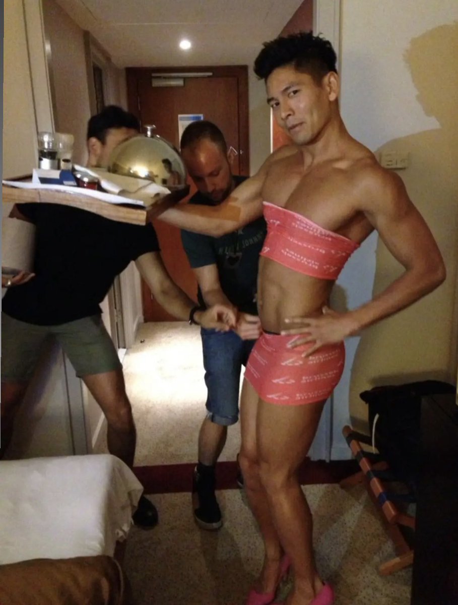 Lest <a href="/minhiwang/">Minhi Wang</a> forget her humble beginnings 😘#CanadasDragRace