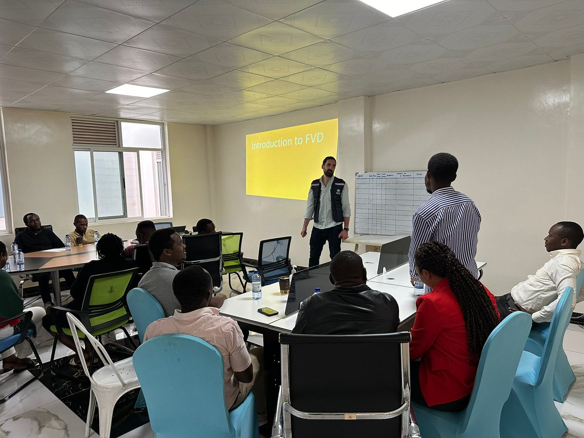 WHORwanda's tweet photo. As #Marburg cases continue to decline, health workers at #Rwanda's 🇷🇼 treatment centre have time to learn more about the context of the disease. @WHO has trained 62 multidisciplinary health workers on the theory of Marburg, providing critical knowledge to inform clinical practice https://t.co/d6OgVFpuwP