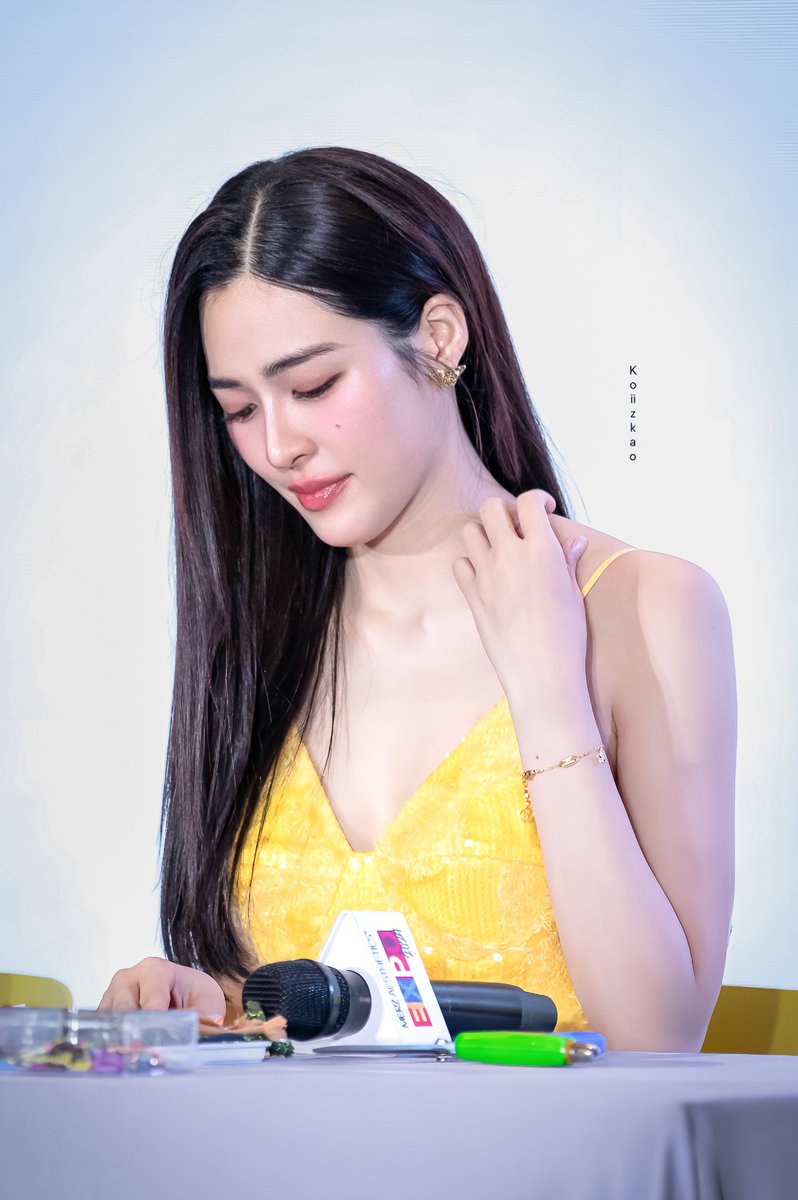 Koiizkao (ก้อยเก้า) tweet media