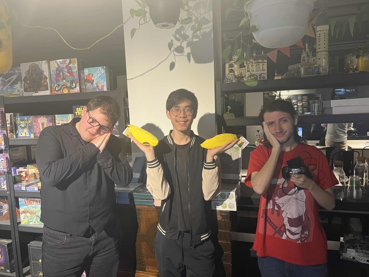 VICHub_'s tweet photo. Temple Smash #138 Top 8:
1) @RebsDumb 
2) NoTechNeek
3) @Skinny__Pat 
4) willdan
5) @Aloly____ 
5) TonkaDonka
7) @flowerditch 
7) BamBam https://t.co/a99m3mECp0