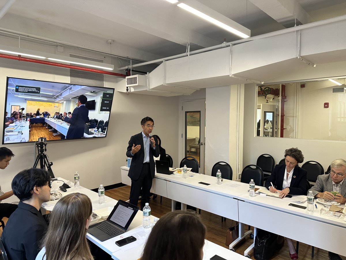 At the #SummitOfTheFuture, our co-chair Prof Dr @AnnaK_Hornidge &amp; <a href="/DGVN_de/">DGVN e.V.</a> Youth Observers participated in the side-event "Sustainability beyond 2030: Engaging Generations of Actors", sharing insights &amp; driving forward action on the #SDGs🌎💡

Watch here: youtube.com/watch?v=zbk843…