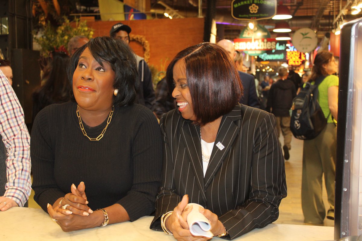 EximBankUS's tweet image. ICYMI: @EXIMChair highlights how EXIM's support for PA small businesses help them win the future w/ @PhillyMayor at the iconic @bassetts_ic &amp;amp; underscores how EXIM's #MMIA initiative spurred manufacturing &amp;amp; innovation in PA @ChamberPHL's roundtable.

More: bit.ly/3A9oa6l