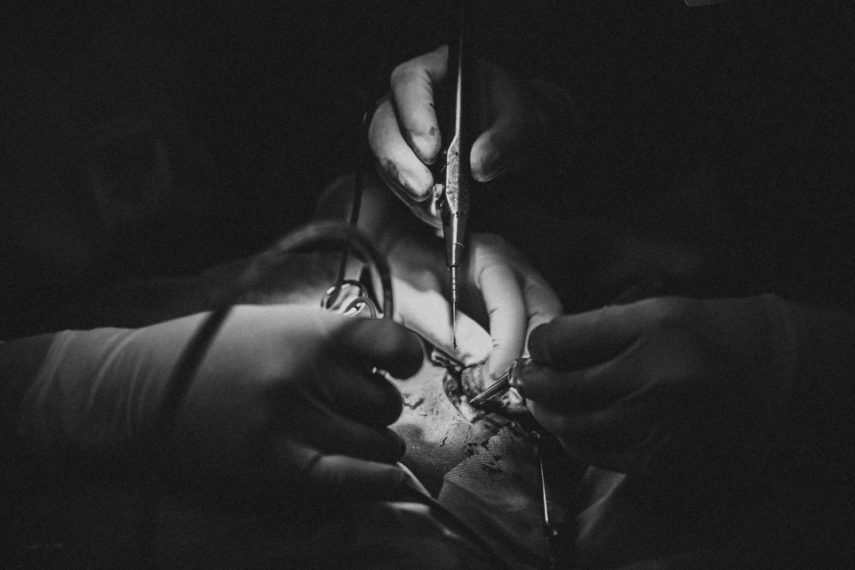 I hope to be a good surgeon. 

The problem is I don't know what "a good surgeon" means... 🧵