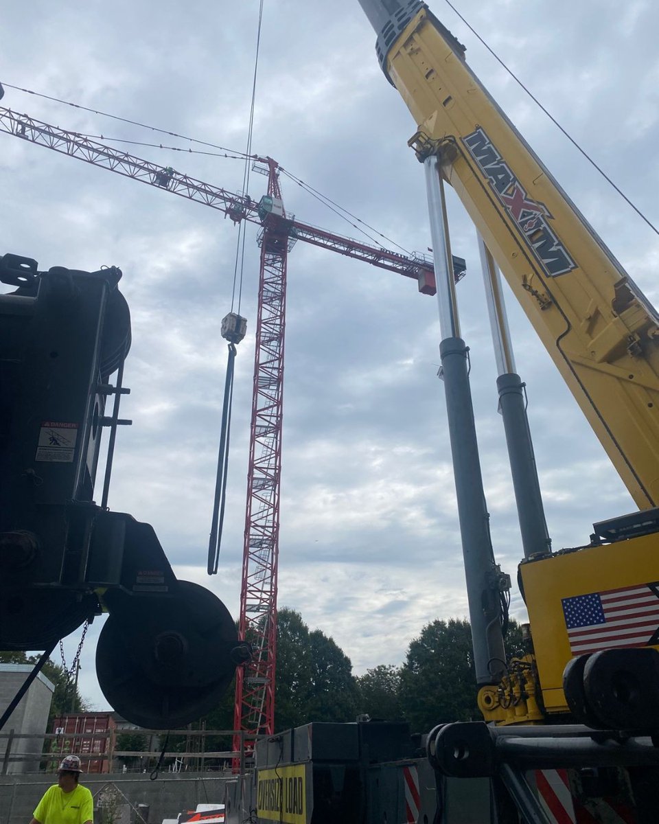 Maxim Crane Works tweet media