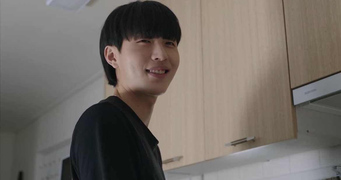 ljscentric's tweet photo. call me go young or wtv cause i’d kiss this face the first time seeing him then and there too https://t.co/63mmozgeAb
