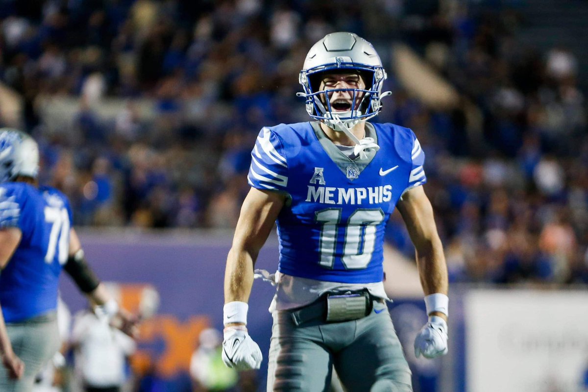 Joe Sykes (@joesykes22) on Twitter photo BLESSED to have received My first Division 1 Offer from Memphis Go tigers💙<a href="/CoachHiggins50/">Tyrone Higgins</a> <a href="/LBU561/">LBU561</a> <a href="/EraPrep/">New Era Prep</a> <a href="/GatorsPbg/">PBG GATORS FOOTBALL</a> BLESSED to have received My first Division 1 Offer from Memphis Go tigers💙<a href="/CoachHiggins50/">Tyrone Higgins</a> <a href="/LBU561/">LBU561</a> <a href="/EraPrep/">New Era Prep</a> <a href="/GatorsPbg/">PBG GATORS FOOTBALL</a>