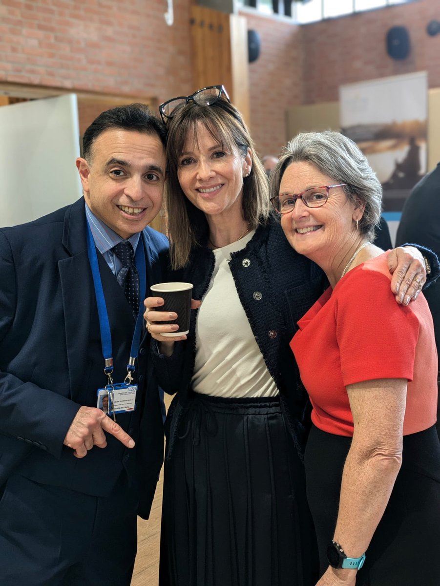 Manchester Royal Eye tweet media