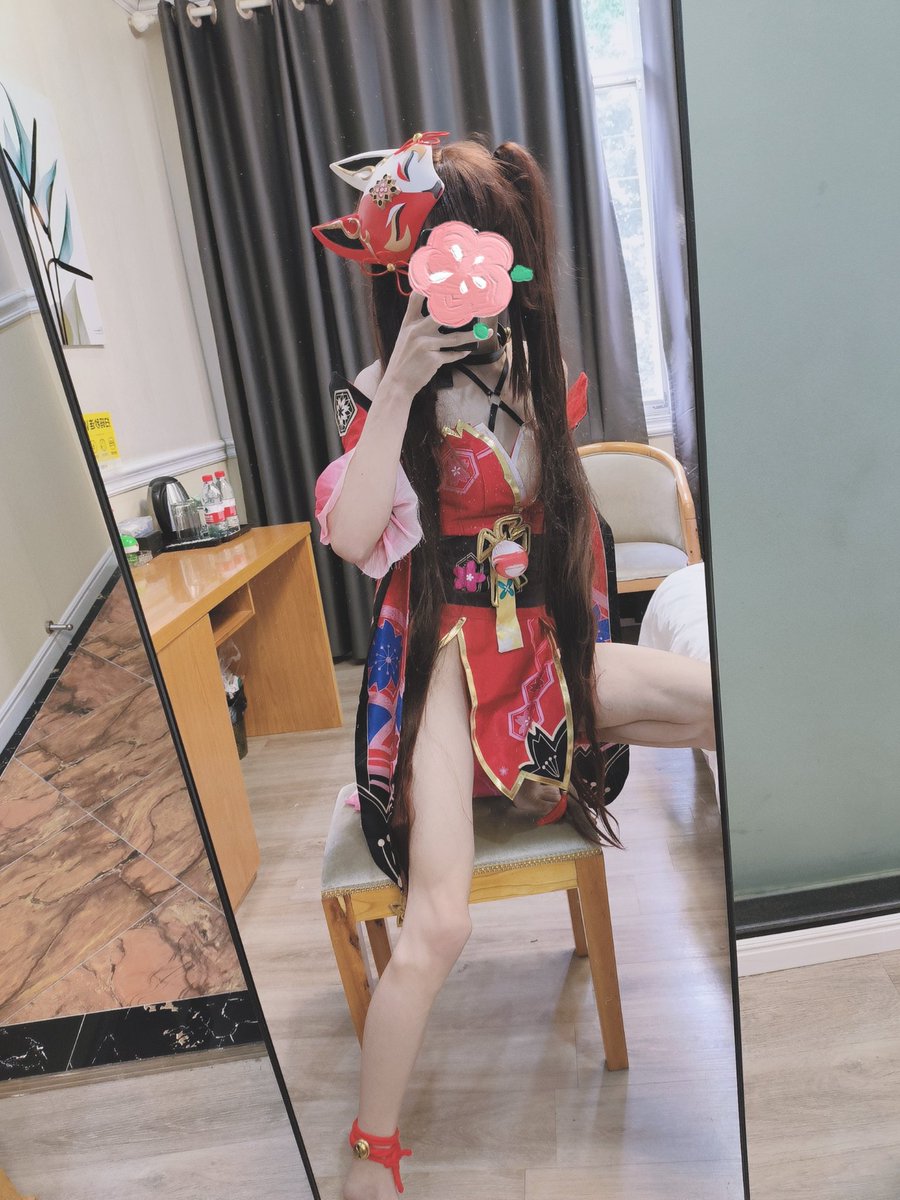 瘦瘦的花火🔥小男娘
#男娘 #女装 #伪娘 #cos