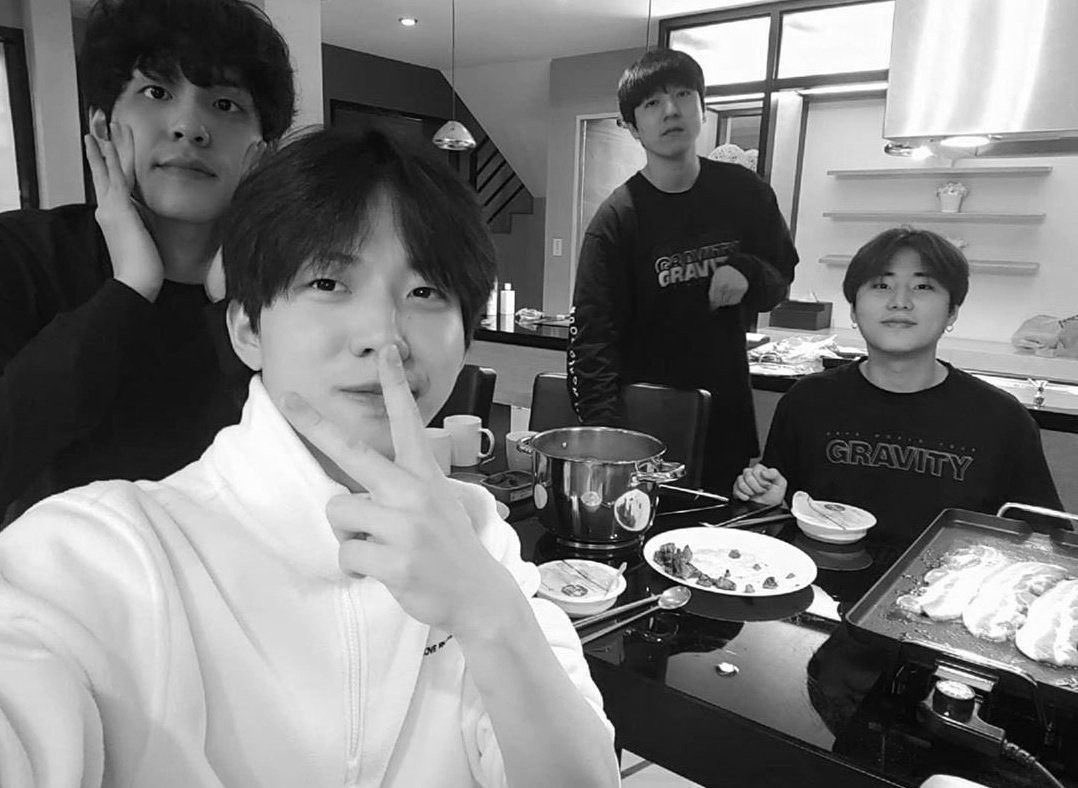 #2024MAMAVOTE #DAY6

♡ 1 RT = 1 VOTE ♡ 

지나가시다가 알티 한 번씩 해주세요 .ᐟ
같이 투표해요 ◡̈