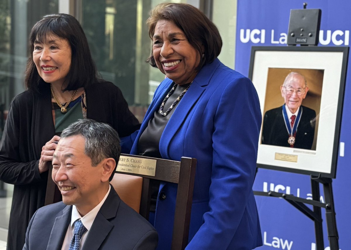 Robert Chang tweet media