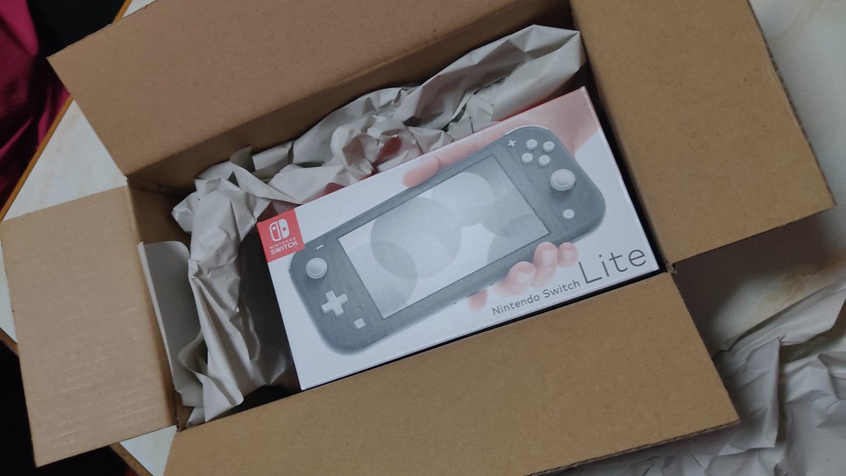 shirome240229's tweet image. Just received my Nintendo Switch Lite as the 3rd place prize in the Tappy Tappy Ailey Weekly Ranking Event! 🎮✨ Thanks so much, @aileyverse! I&apos;m really happy to have participated!
#ProjectAiley