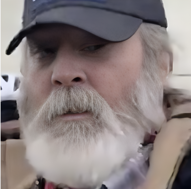 🔍🔍PLEASE RETWEET🔎🔎
#Consequences #Jan6thInsurrection
#FBI is seeking to identify this person involved at the U.S. Capitol on #Jan6
If this person looks familiar contact FBI at tips.fbi.gov or 1-800-225-5324.
REFERENCE # 245 AFO

CC: @BadBradRSR