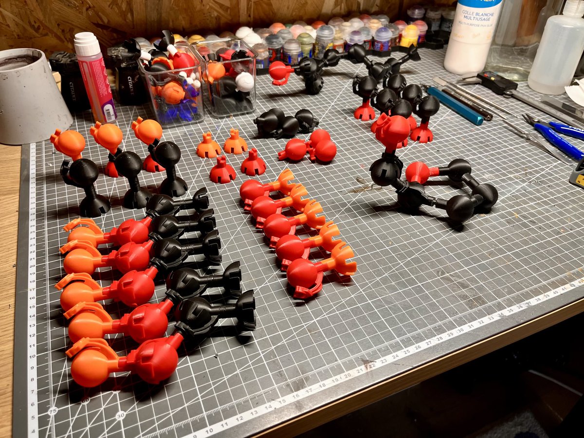 Testing #education material to teach #RNA structural rules (torsion angles, base pairs,…). Designed with #freecad and printed with #bambulab A1 mini.