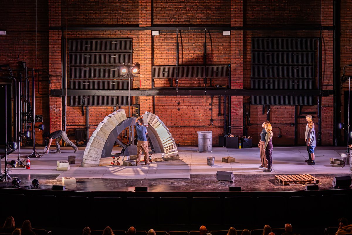 Kaleider tweet media