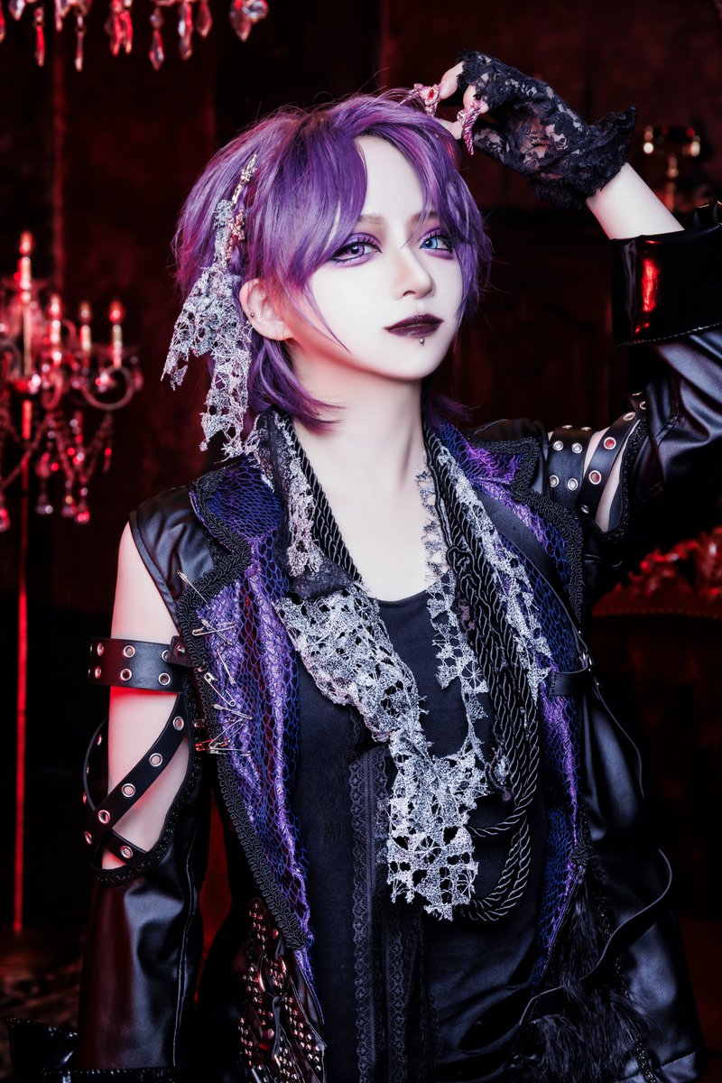 madmed_official's tweet photo. 【ハロウィン限定アー写解禁】

            ᵀᴴᴱᴹᴱ
  ♱ ヴィジュアル系 ♱

   ♛ Keyboard担当 ♛
　　
ありすりあ -Alice Ria-

　  @ria_madmed 

ﾊﾛｳｨﾝ衣装期間 ▶︎ 10/25 ~ 10/31 https://t.co/GueyybBajQ