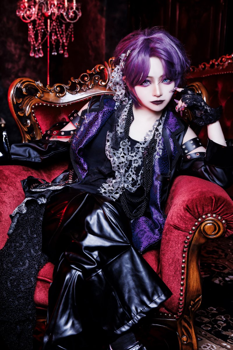 madmed_official's tweet photo. 【ハロウィン限定アー写解禁】

            ᵀᴴᴱᴹᴱ
  ♱ ヴィジュアル系 ♱

   ♛ Keyboard担当 ♛
　　
ありすりあ -Alice Ria-

　  @ria_madmed 

ﾊﾛｳｨﾝ衣装期間 ▶︎ 10/25 ~ 10/31 https://t.co/GueyybBajQ